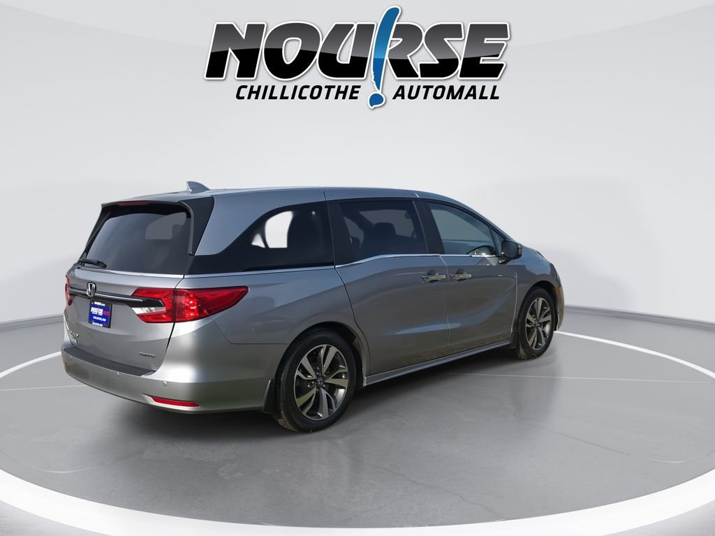 Certified 2024 Honda Odyssey Touring image 8