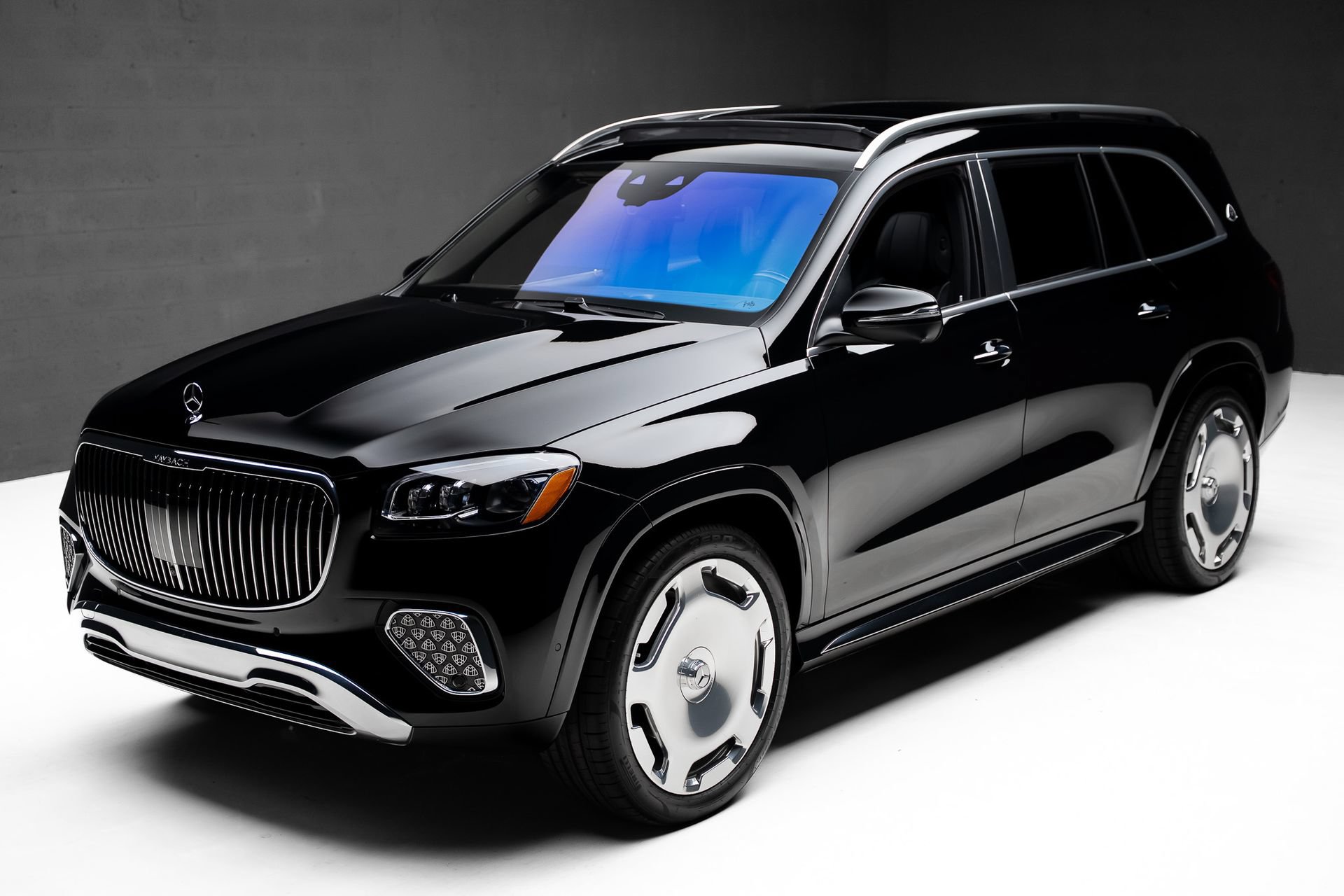 Used 2024 Mercedes-Benz Maybach GLS 600 4MATIC image 5