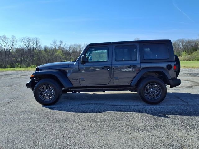 Used 2025 Jeep Wrangler Sport S image 36