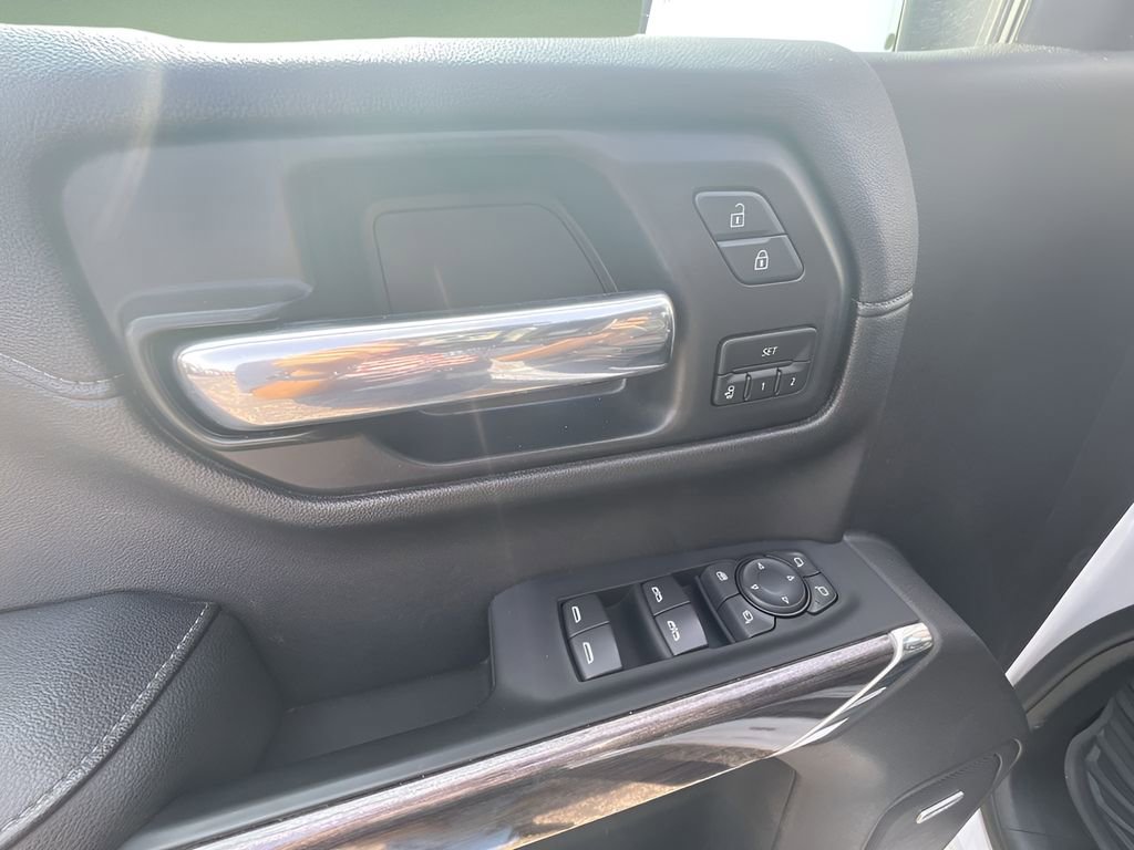 Certified 2022 Chevrolet Silverado 1500 LTZ image 23