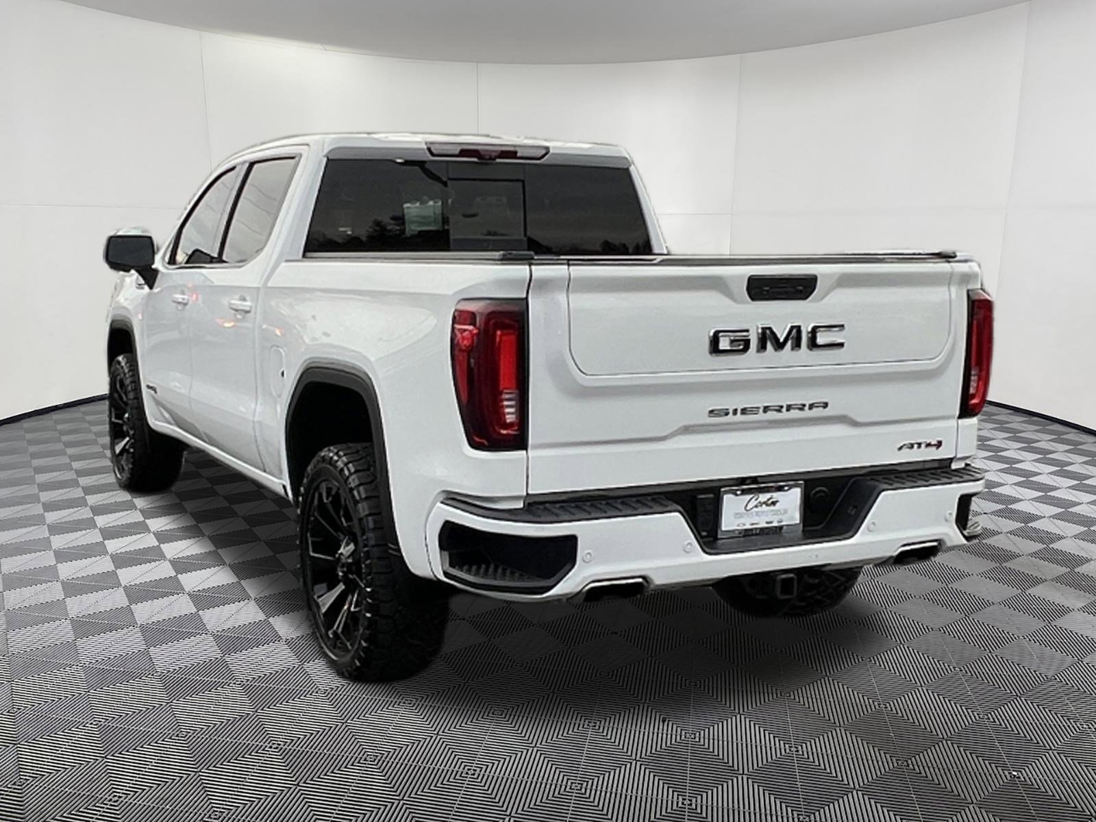 Used 2020 GMC Sierra 1500 AT4 w/ AT4 Premium Package AWD/4WD image 4