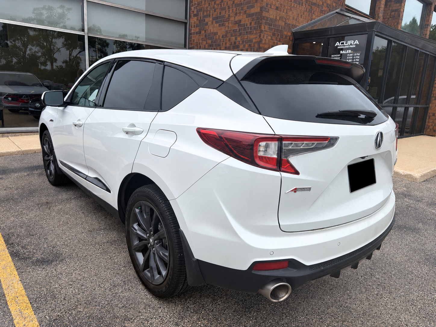 Used 2025 Acura RDX w/ Advance Package AWD/4WD image 4
