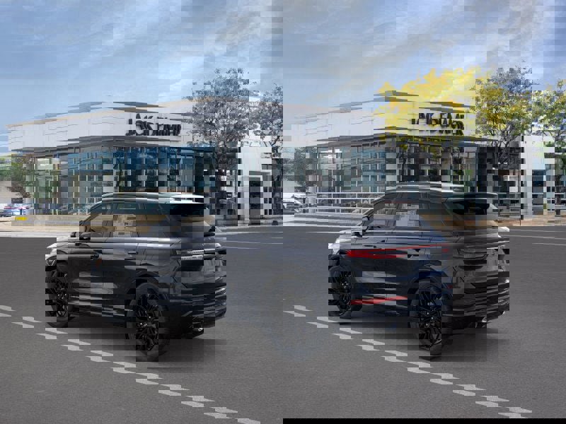 New 2026 Lincoln Corsair Reserve w/ Jet Appearance Package image 4