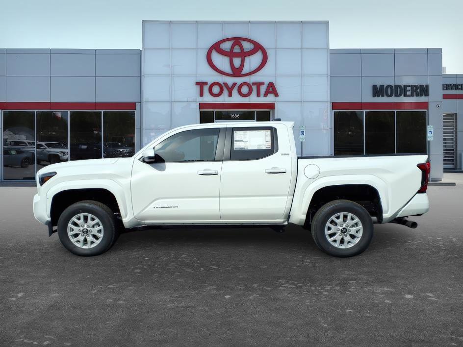 New 2026 Toyota Tacoma SR5 image 3