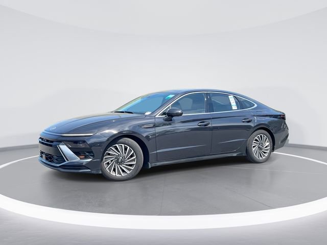 Used 2025 Hyundai Sonata Limited image 1