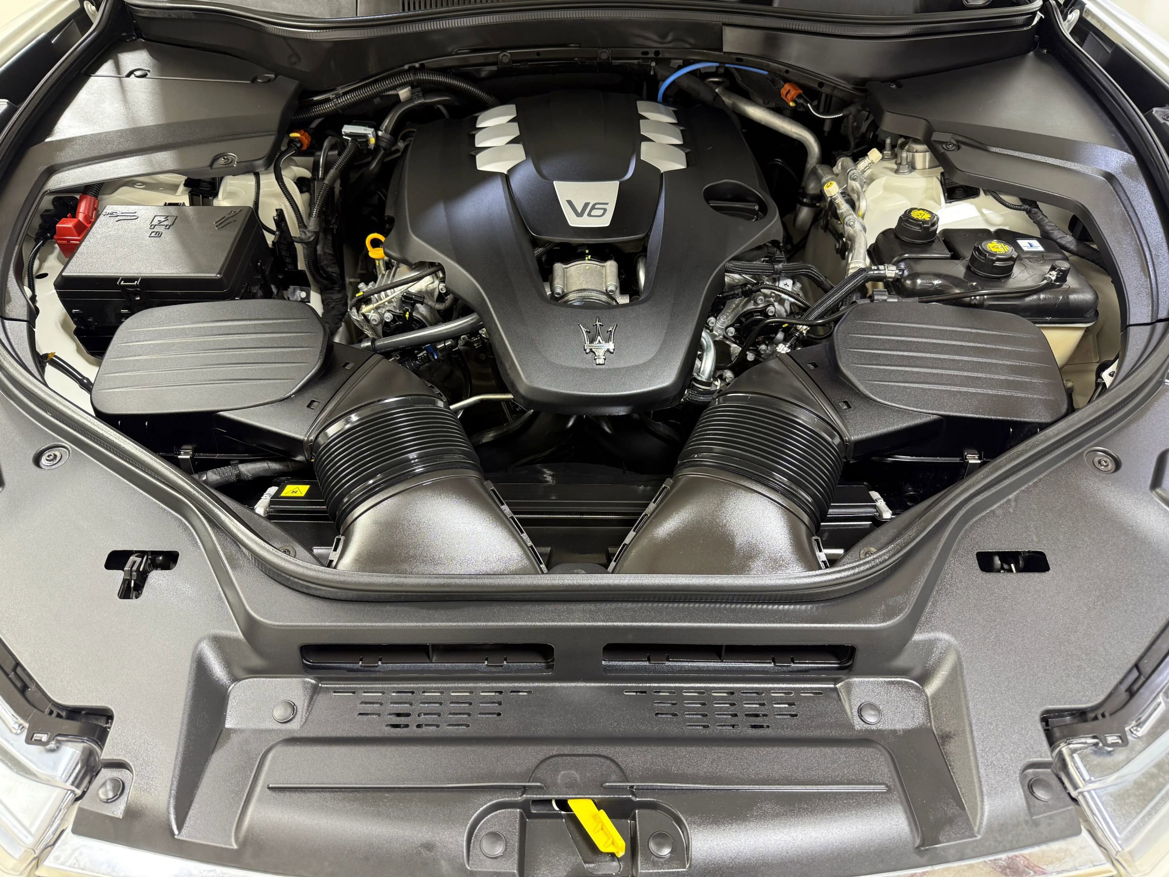 Used 2023 Maserati Levante GT image 51