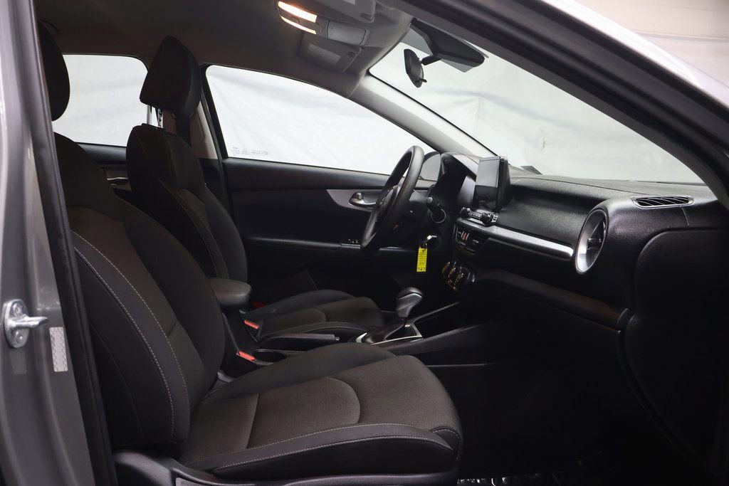 Used 2024 Kia Forte LXS image 10