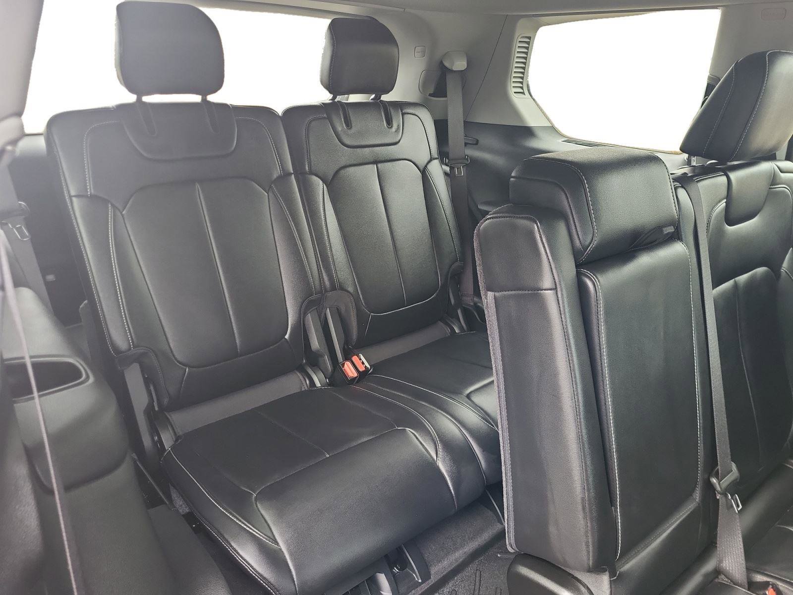 Used 2022 Jeep Grand Cherokee L Limited image 25