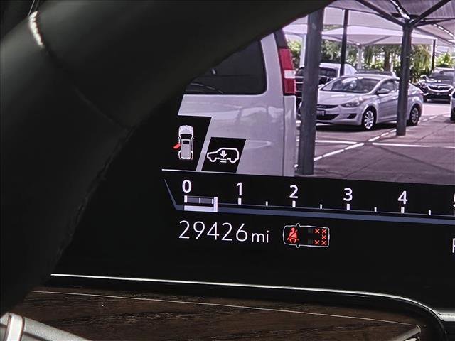 Used 2022 Cadillac Escalade ESV Premium Luxury Platinum RWD image 21