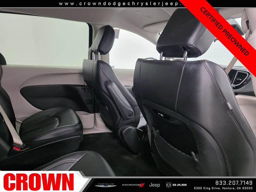 Certified 2024 Chrysler Pacifica Limited FWD image 11