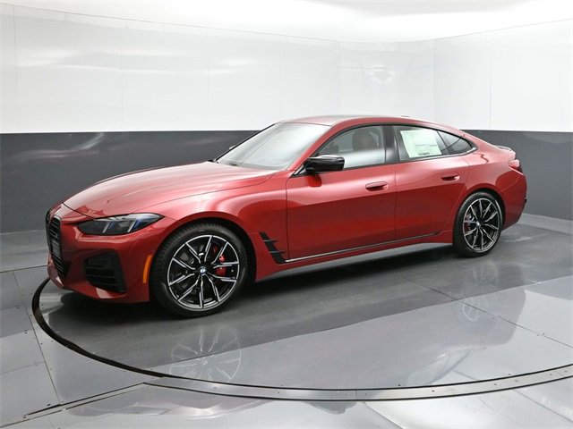 New 2025 BMW 440i xDrive w/ Premium Package