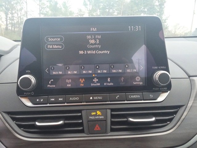 Used 2024 Nissan Altima 2.5 SV image 16