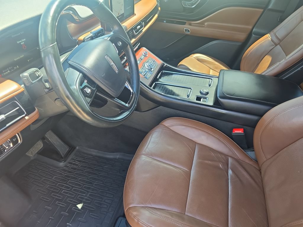 Used 2023 Lincoln Aviator Reserve w/ Elements Package Plus RWD image 17