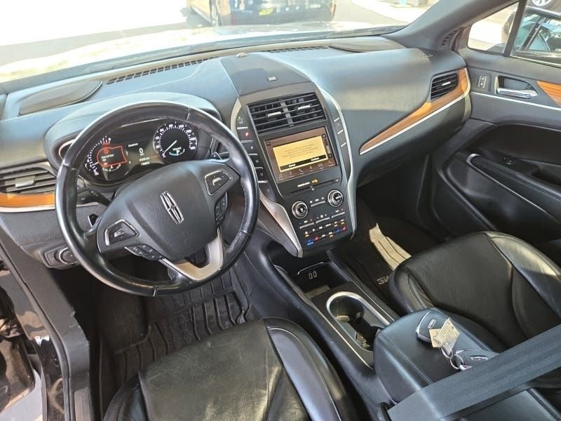 Used 2019 Lincoln MKC Reserve w/ MKC Climate Package AWD/4WD image 9