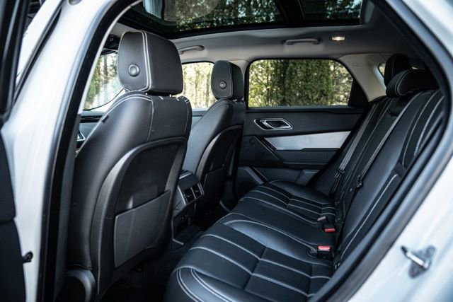Used 2023 Land Rover Range Rover Velar R-Dynamic S image 38