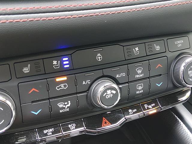 Certified 2023 Dodge Durango R/T RWD image 16