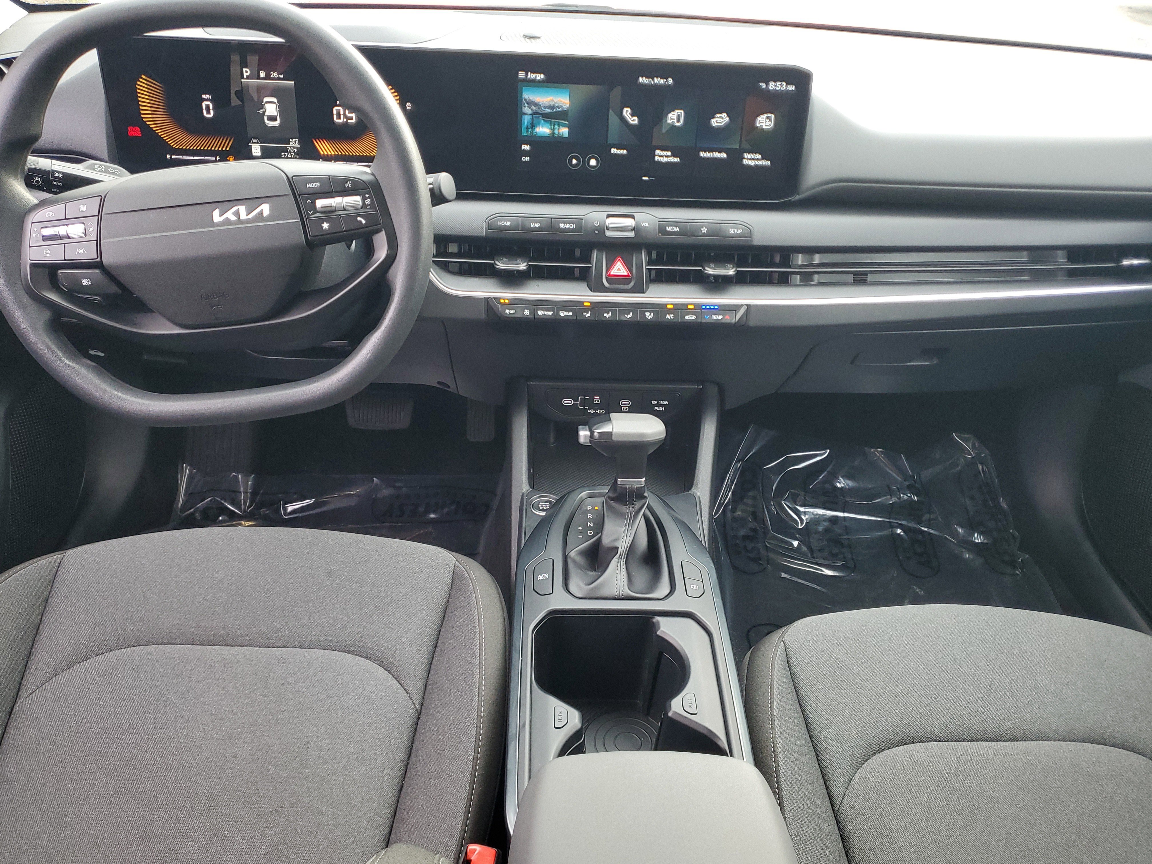 Used 2025 Kia K4 LXS image 13