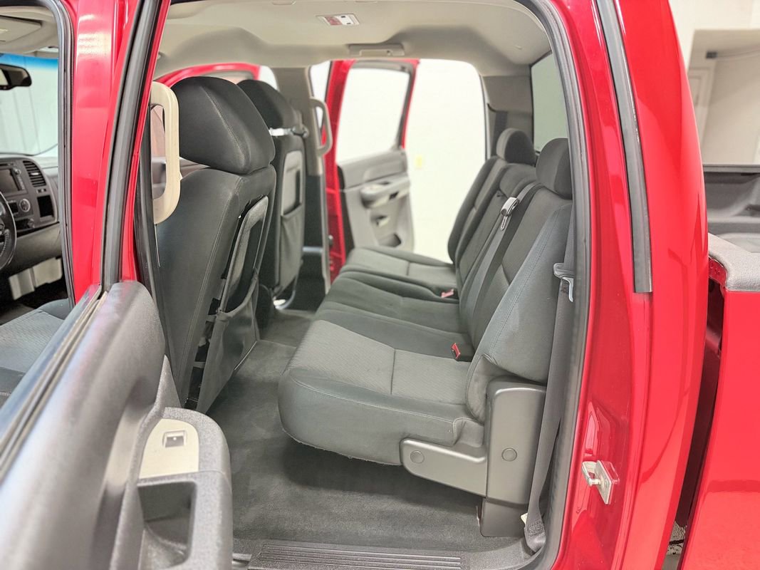Used 2011 Chevrolet Silverado 3500 LT image 33