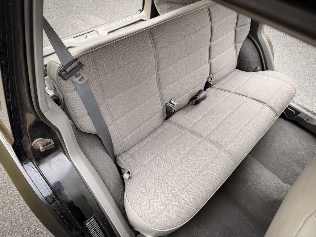 Used 1996 Jeep Cherokee Sport image 23