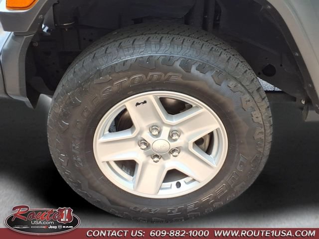 Used 2020 Jeep Gladiator Sport w/ Quick Order Package 24S AWD/4WD image 10
