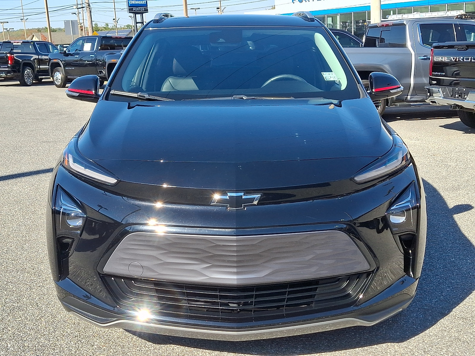 Used 2023 Chevrolet Bolt EUV LT w/ Convenience Package FWD image 2