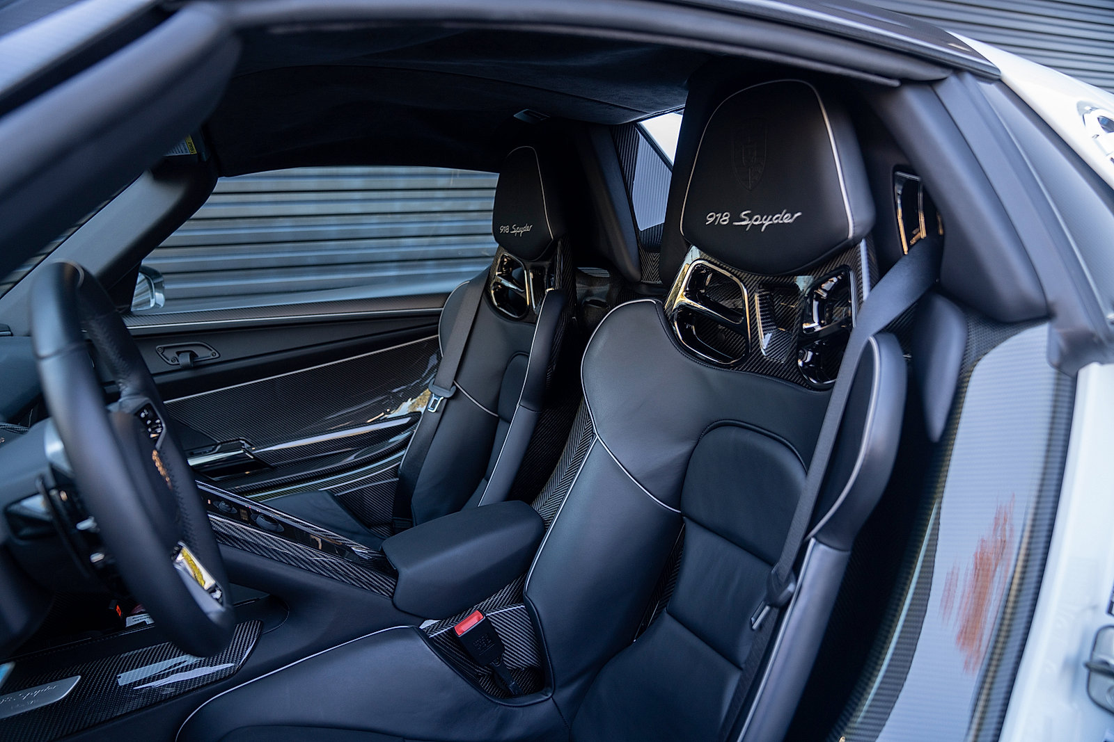 Used 2015 Porsche 918 Spyder AWD/4WD image 5