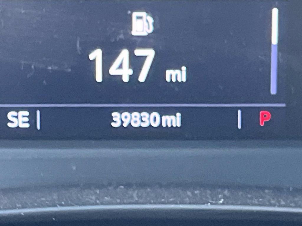 Certified 2023 Cadillac XT4 Premium Luxury w/ Enhanced Visibility Package image 40