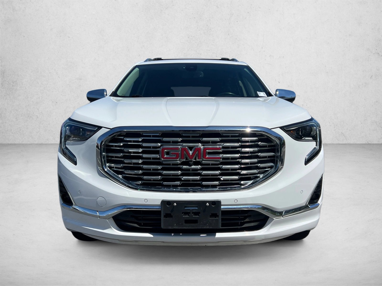 Used 2018 GMC Terrain Denali w/ Advanced Safety Package AWD/4WD image 2
