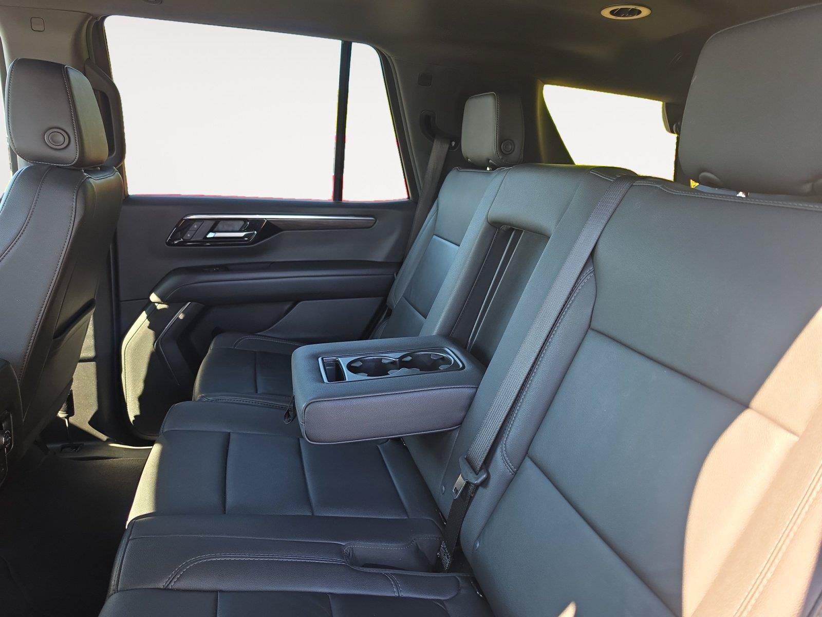 Used 2025 Chevrolet Tahoe LT AWD/4WD image 12
