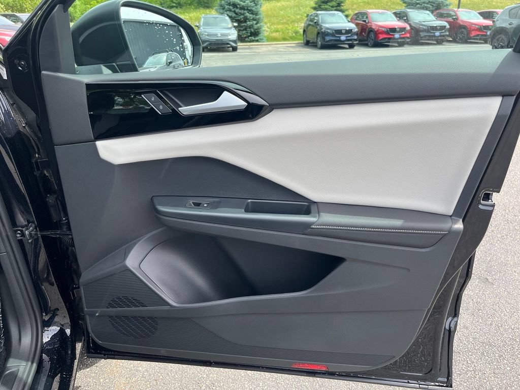 New 2026 Volkswagen Taos S FWD image 11