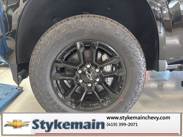 New 2025 Chevrolet Colorado Z71 w/ Midnight Edition image 10