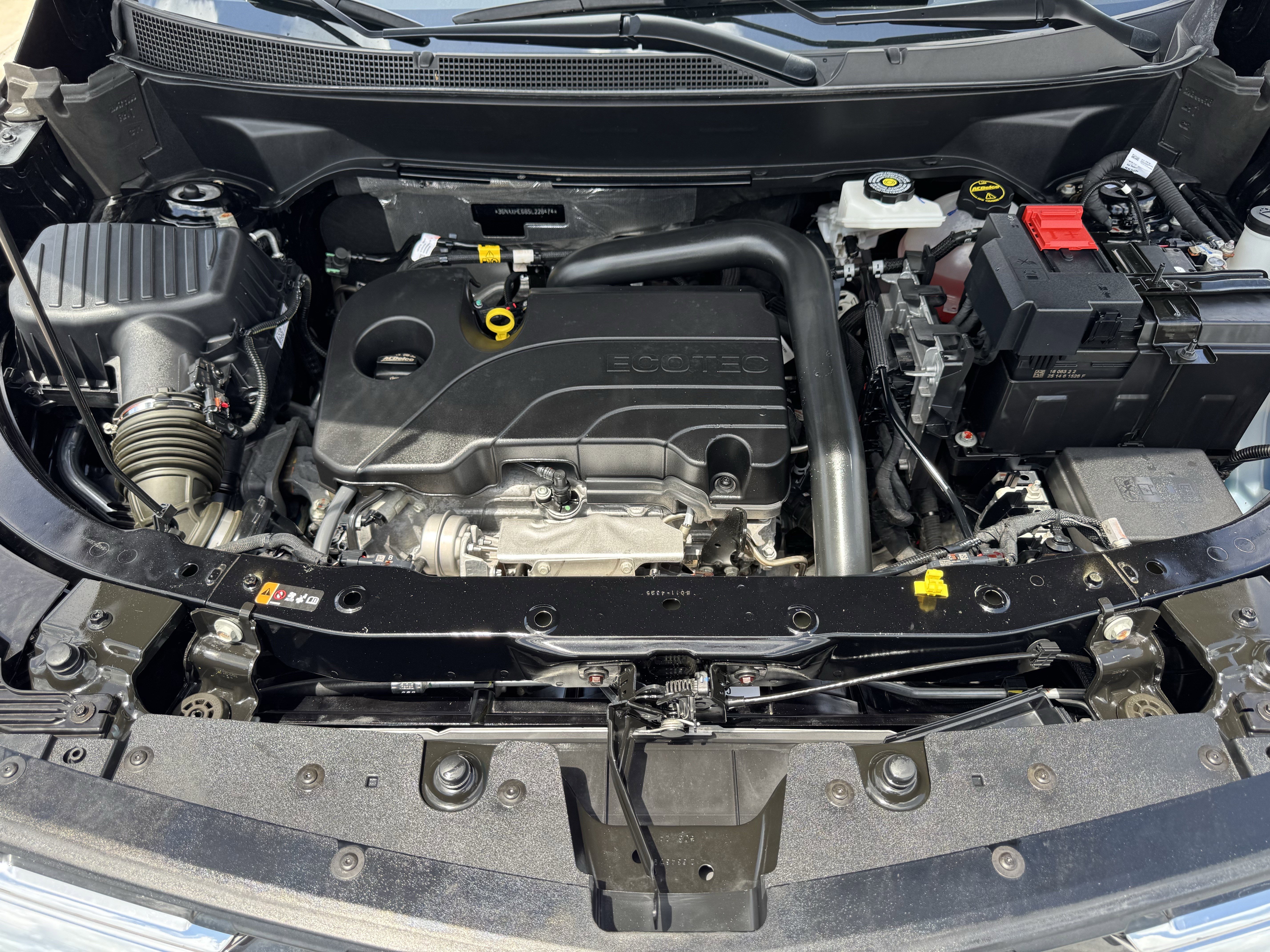 Used 2025 Chevrolet Equinox LT FWD image 31