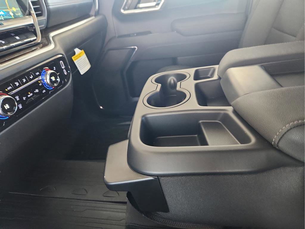 New 2026 GMC Sierra 1500 SLE image 25