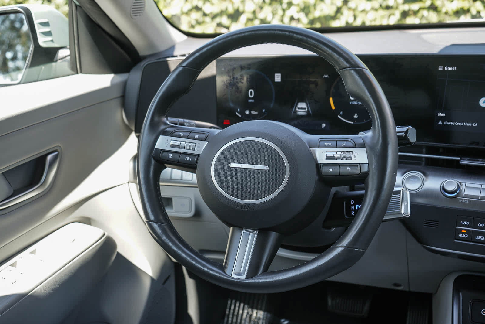 Used 2024 Hyundai Kona Limited AWD/4WD image 16