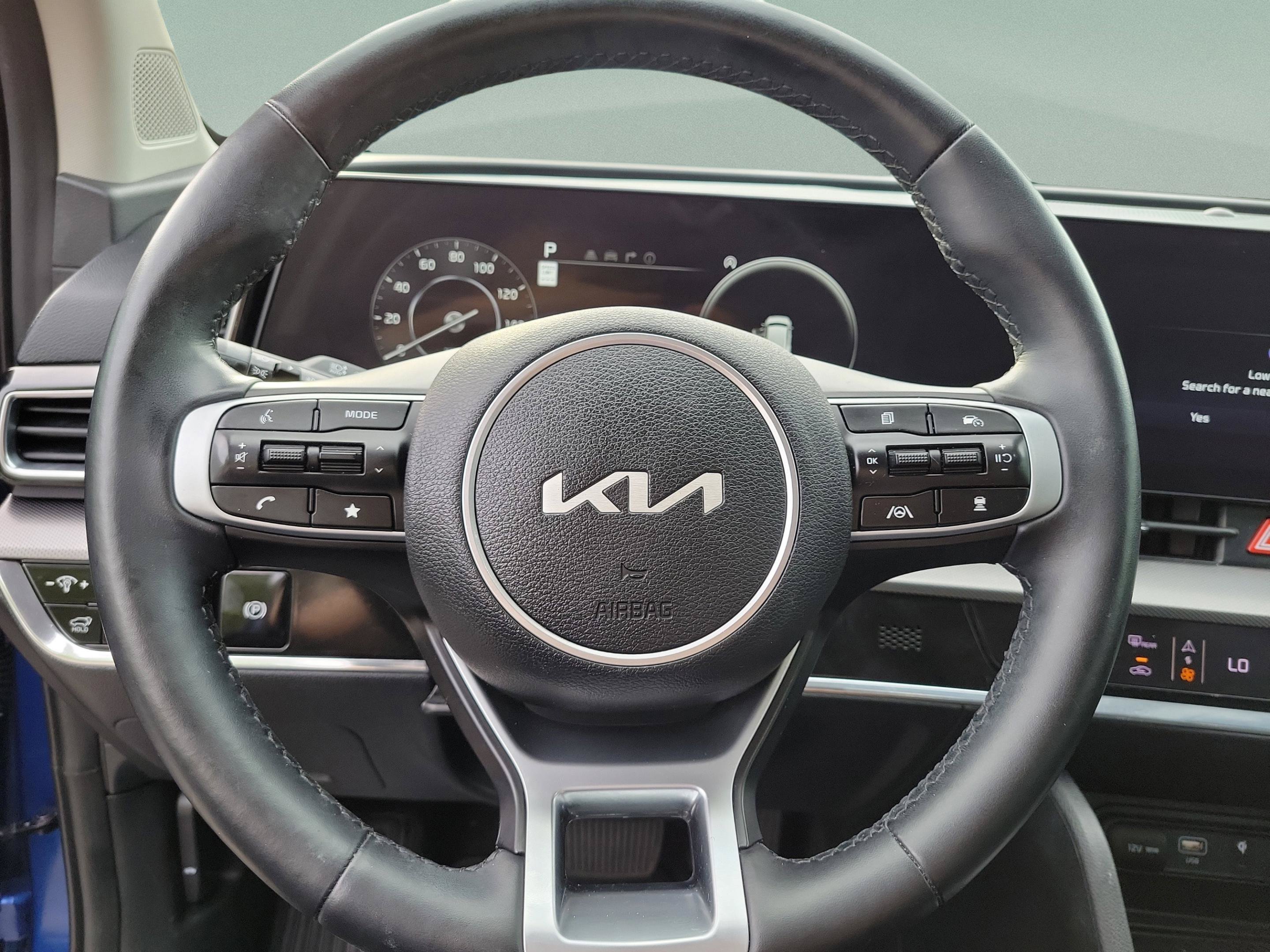 Certified 2023 Kia Sportage SX FWD image 6