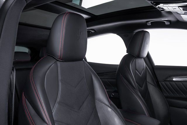 Used 2023 Maserati Grecale Modena AWD/4WD image 48