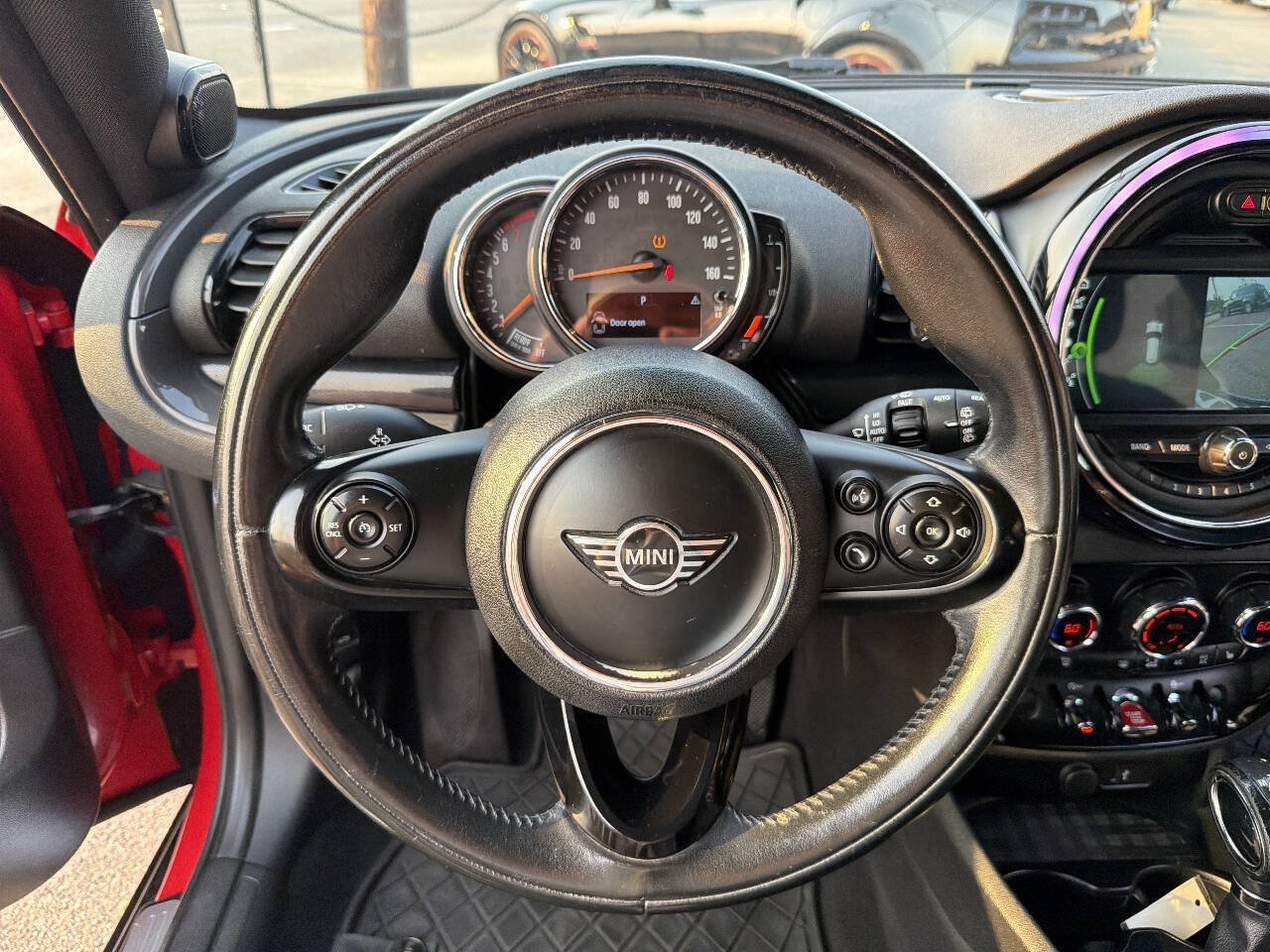 Used 2019 MINI Cooper Clubman ALL4 w/ Premium Package AWD/4WD image 32