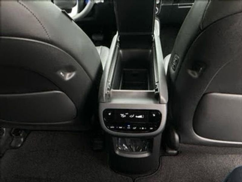 New 2026 Hyundai Ioniq 9 SEL image 28