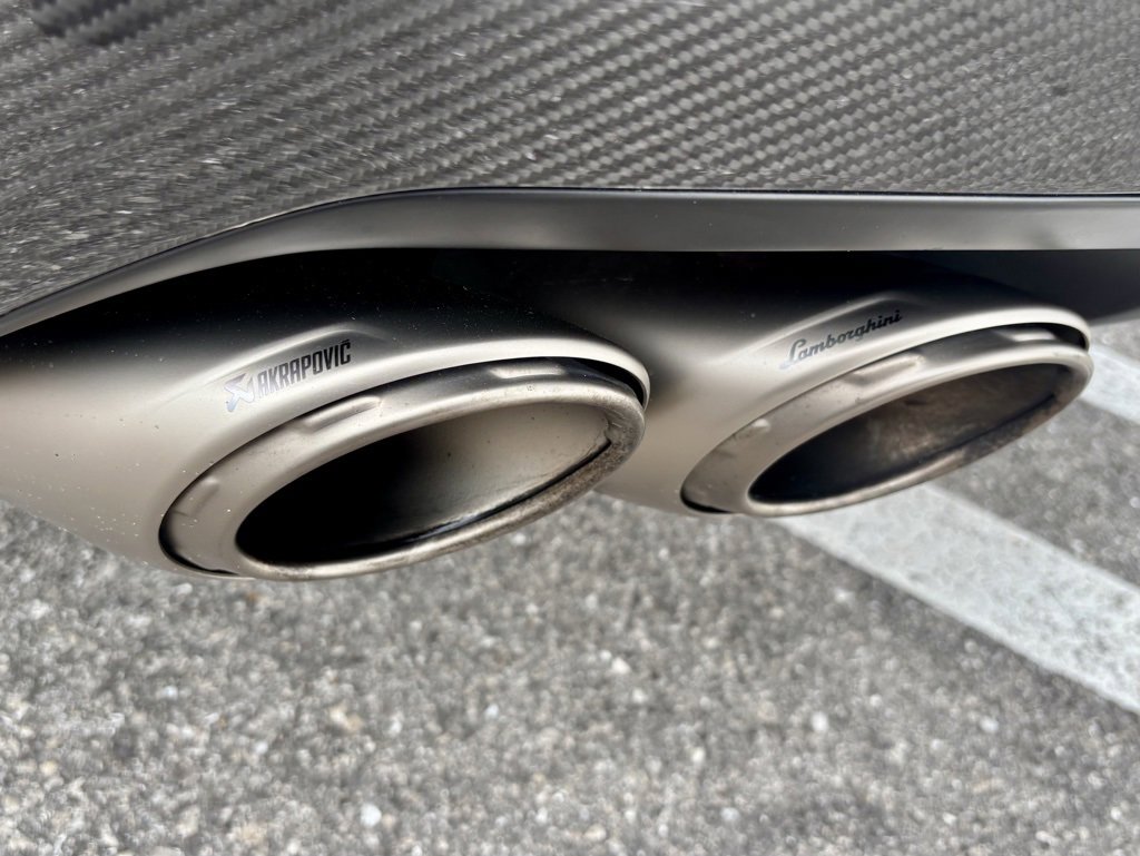 Used 2023 Lamborghini Urus Performante image 35