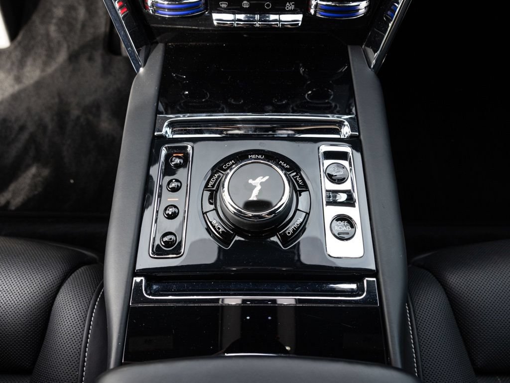Certified 2021 Rolls-Royce Cullinan AWD/4WD image 41