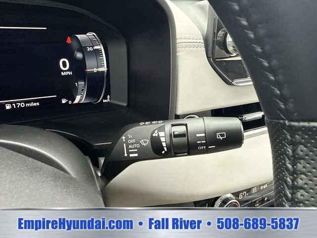 Used 2024 Mitsubishi Outlander SEL Black Edition AWD/4WD image 32