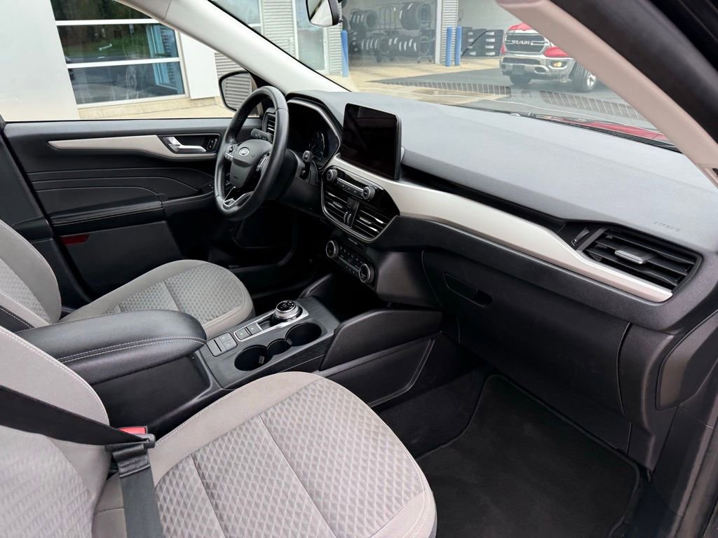 Certified 2021 Ford Escape SE w/ Cold Weather Package image 10