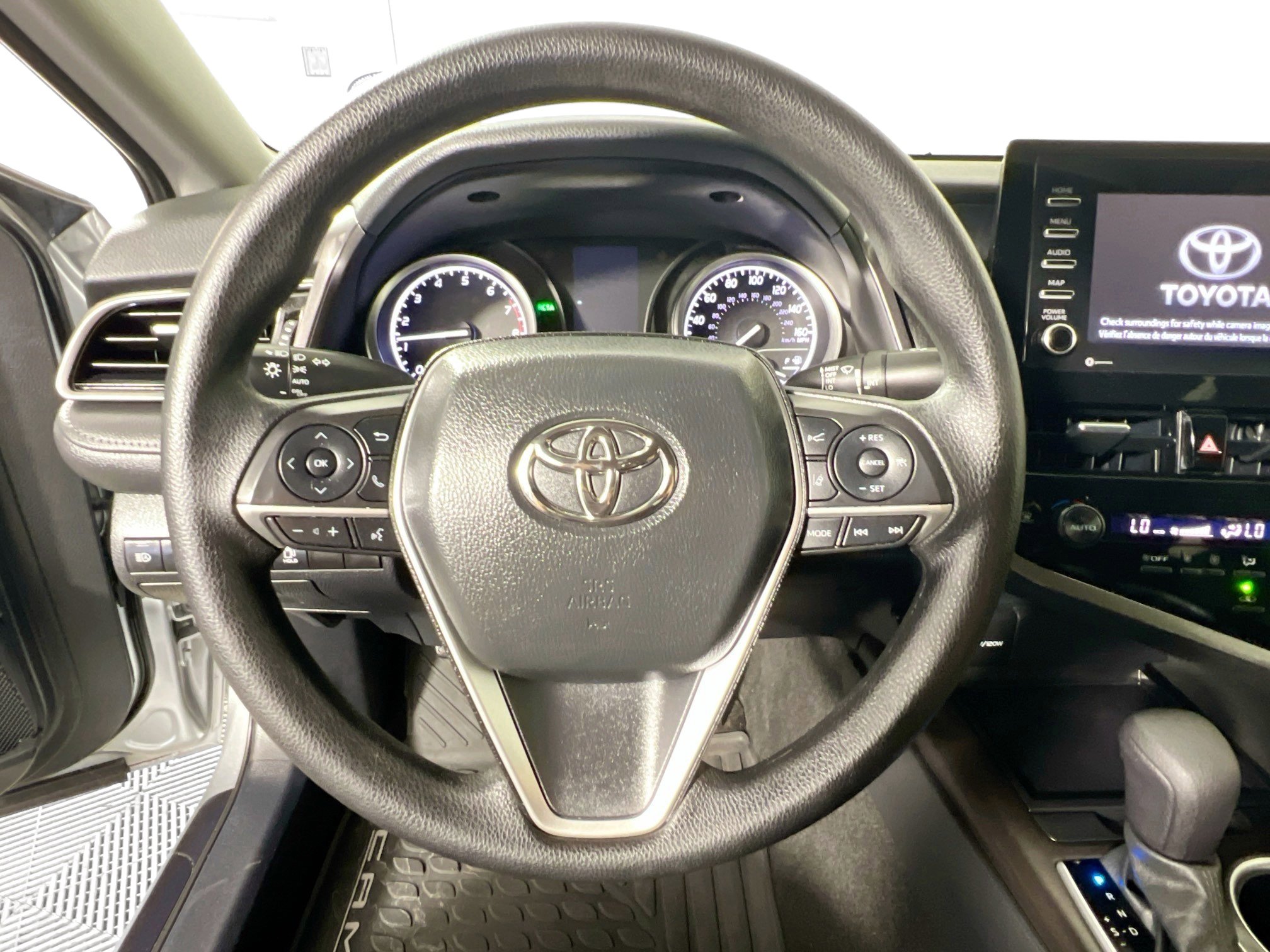 Used 2024 Toyota Camry LE image 17