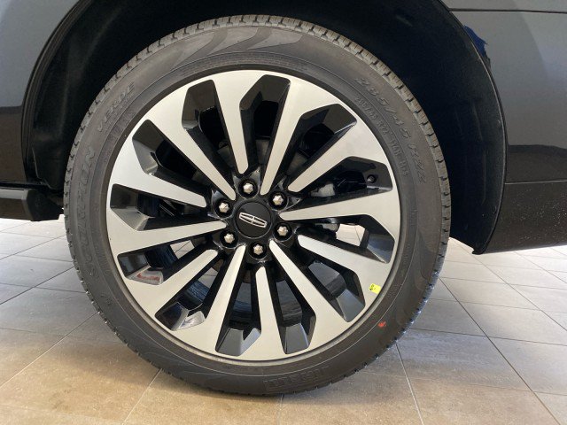 New 2024 Lincoln Navigator Reserve AWD/4WD image 25