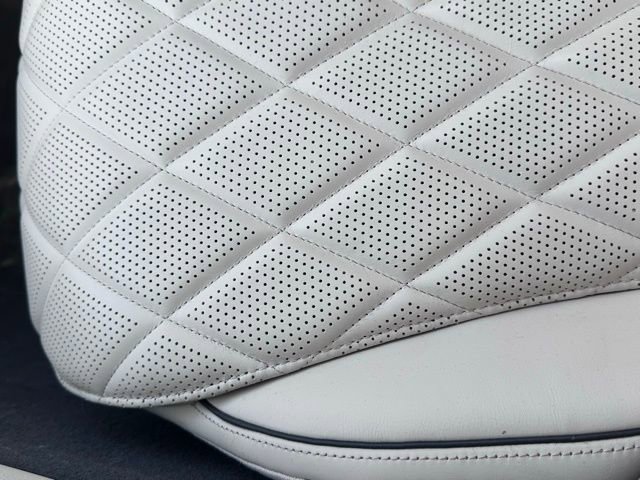 Used 2022 Mercedes-Benz S 580 4MATIC Sedan w/ 3D Technology Package image 19