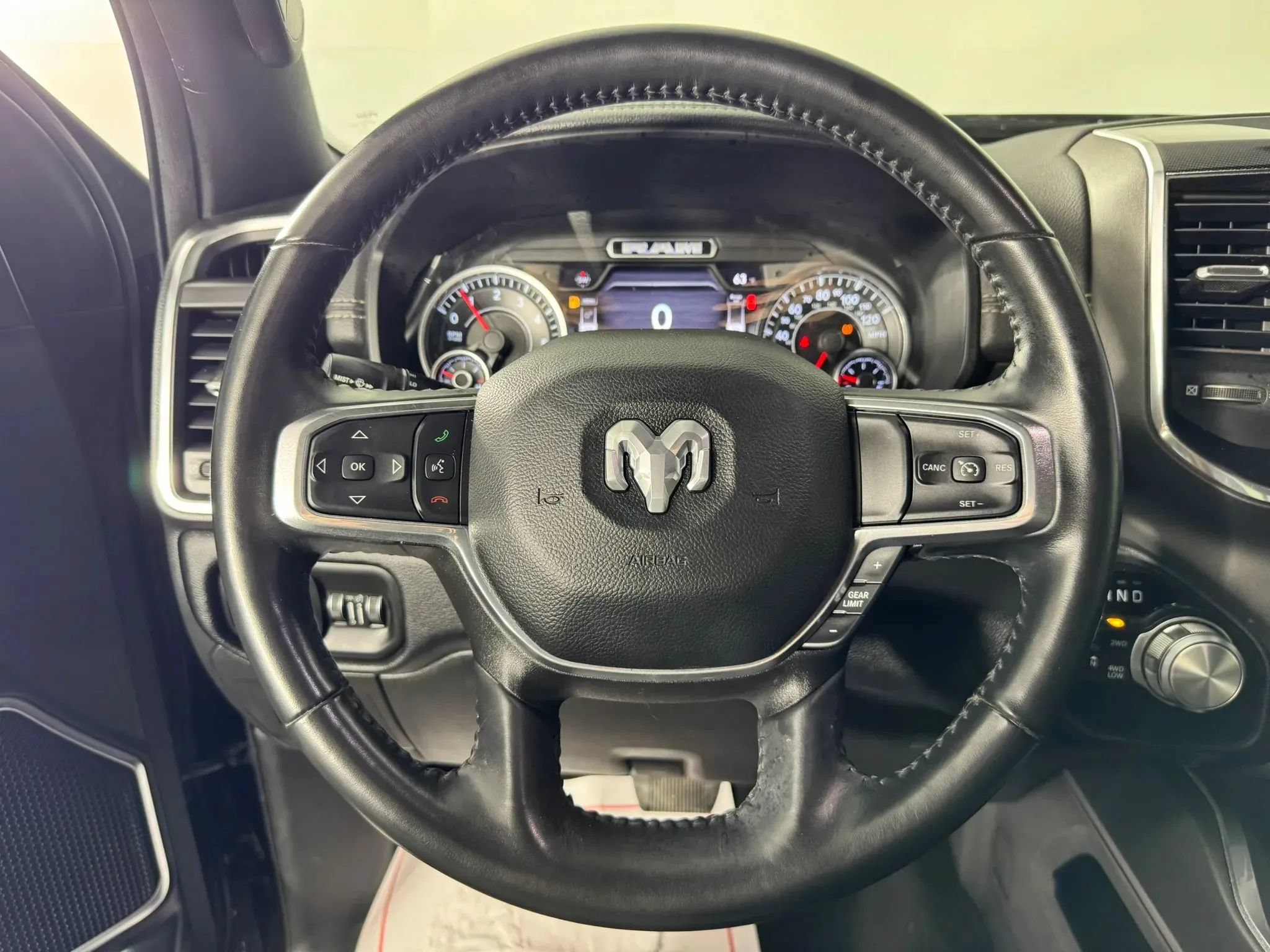 Used 2022 RAM 1500 Laramie w/ Sport Appearance Package AWD/4WD image 13