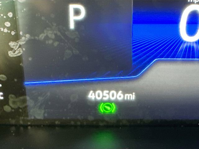 Used 2023 Volkswagen Taos SE image 16