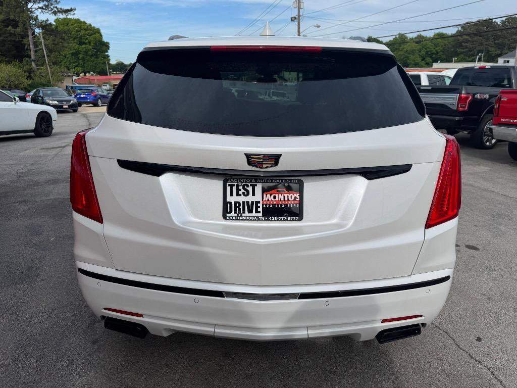 Used 2017 Cadillac XT5 Luxury w/ Driver Awareness Package FWD image 5
