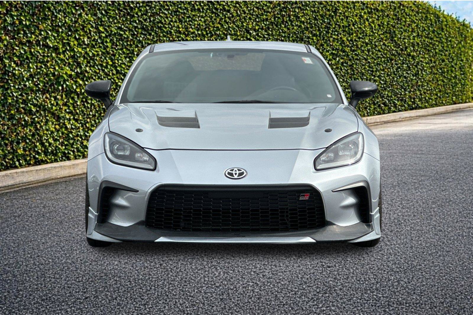 Used 2024 Toyota GR86 Premium RWD image 9