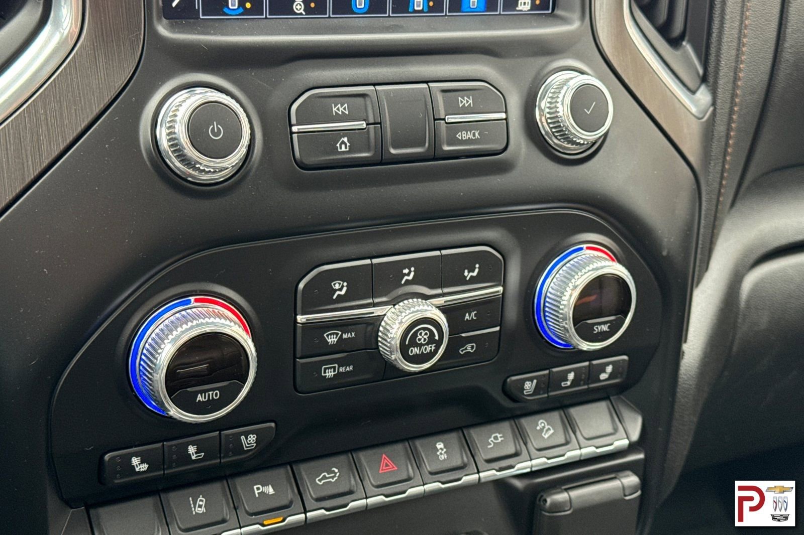 Certified 2022 GMC Sierra 2500 AT4 w/ AT4 Premium Plus Package image 24